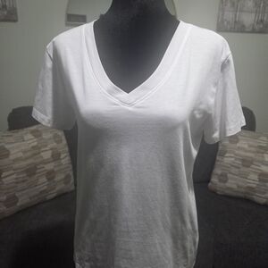 Elegant White V-Neck Women's Tee
